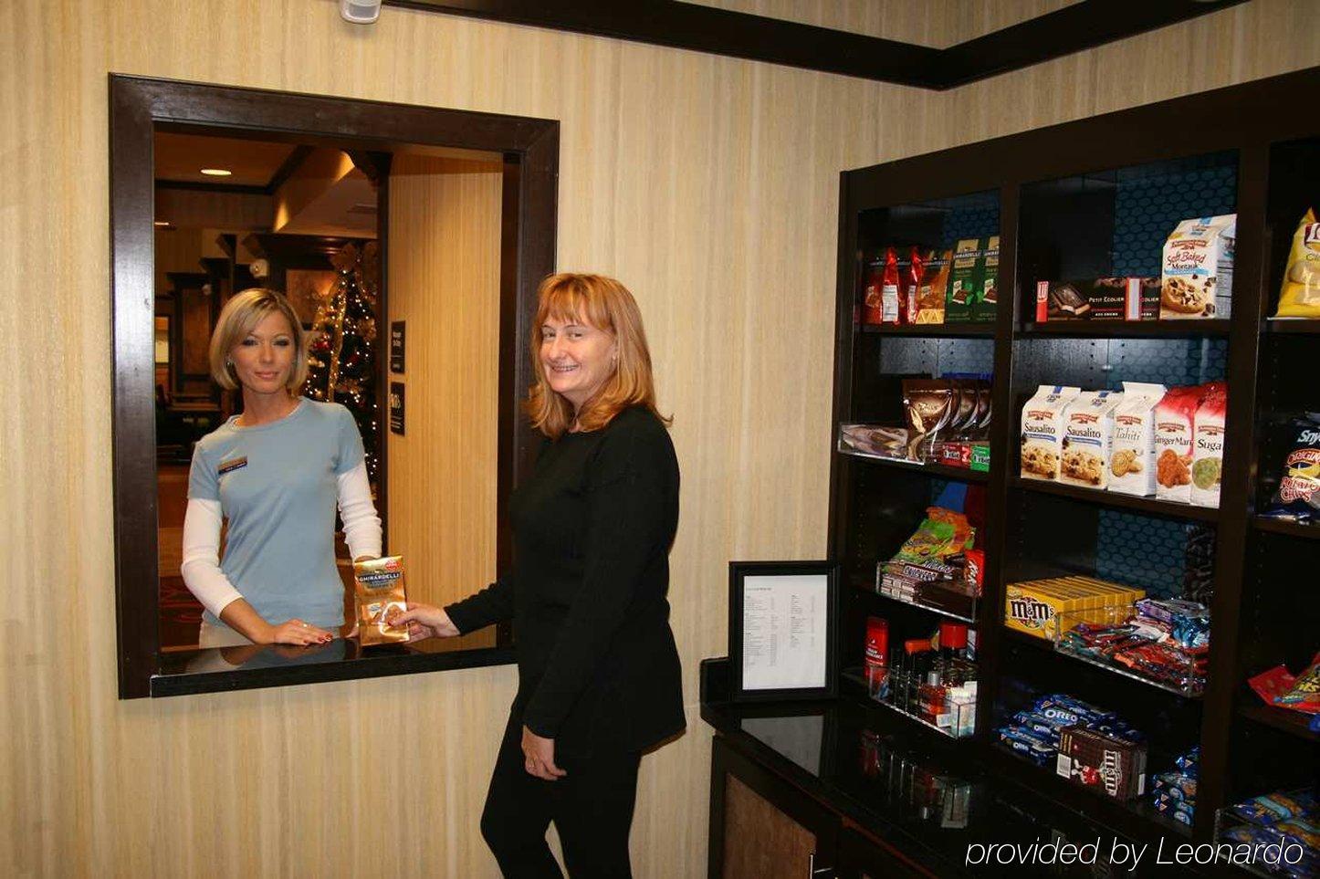 Hampton Inn & Suites New Castle, Pa Restaurang bild