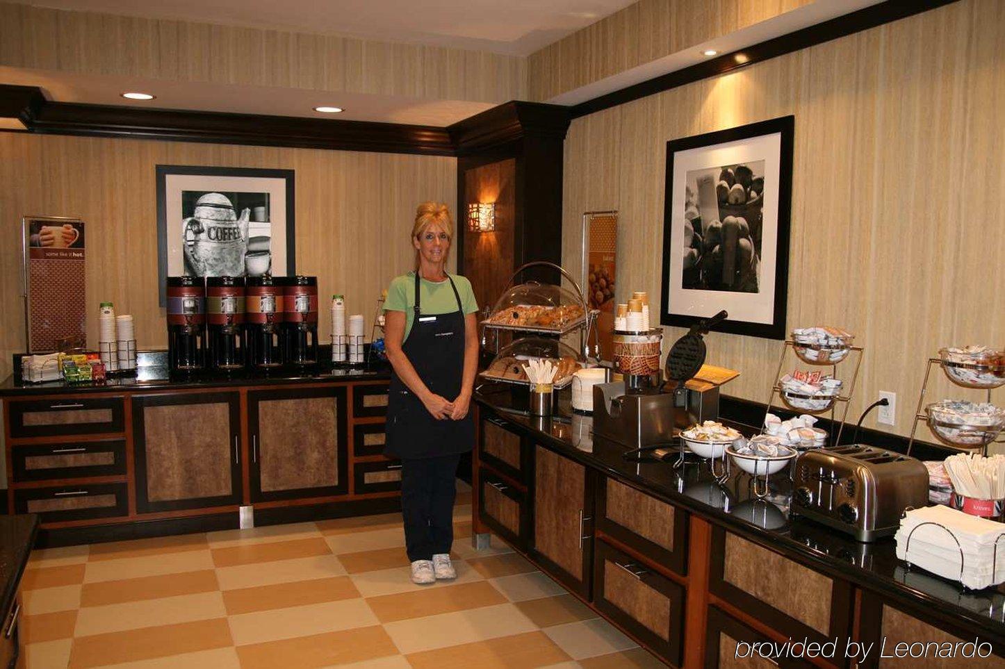 Hampton Inn & Suites New Castle, Pa Restaurang bild
